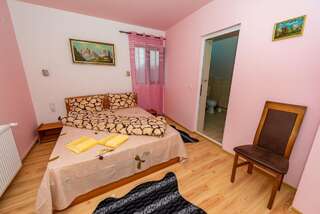 Гостевой дом Pensiunea TAVISA Сигету-Мармацией Апартаменты с 2 спальнями-12